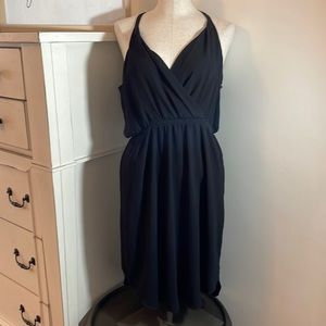 Wilfred by Aritzia black halter dress size small with pockets